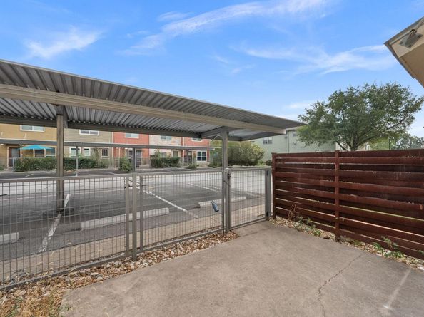 1101 Grove BLVD 803, Austin TX 78741