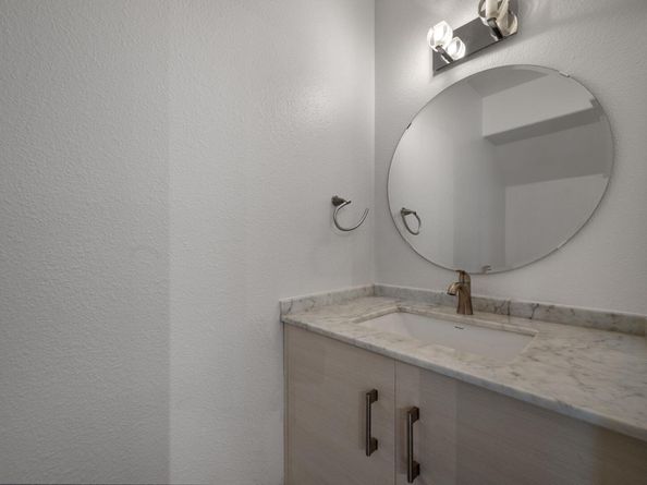 1101 Grove BLVD 803, Austin TX 78741