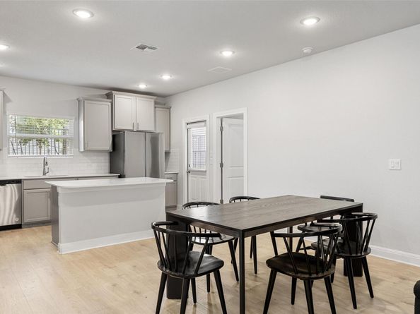 1012 Legend Milton LN, Austin TX 78748