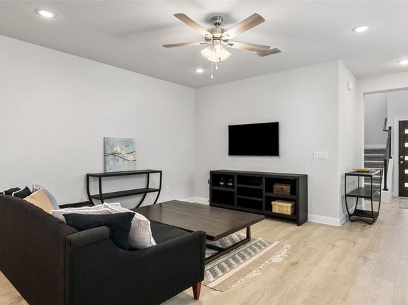 1012 Legend Milton LN, Austin TX 78748