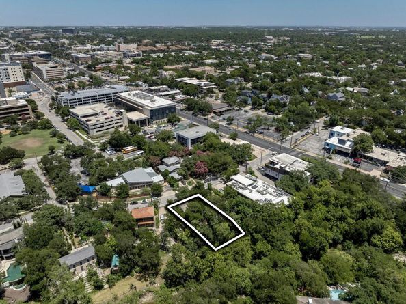 1017 W 31st ST, Austin TX 78705