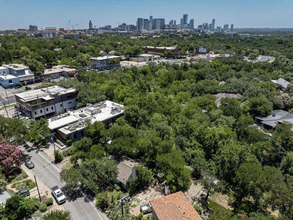 1017 W 31st ST, Austin TX 78705