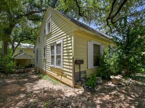 1017 W 31st ST, Austin TX 78705
