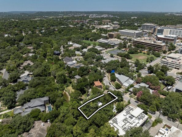 1017 W 31st ST, Austin TX 78705