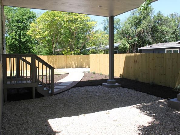 403 Middle LN 2, Austin TX 78753