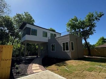 403 Middle LN