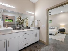 2512 E 2nd ST, Austin TX 78702