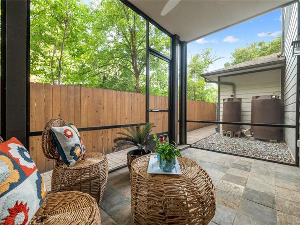 2512 E 2nd ST, Austin TX 78702