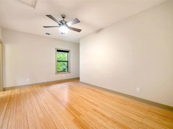 2512 E 2nd ST, Austin TX 78702