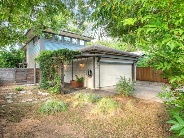 2512 E 2nd ST, Austin TX 78702