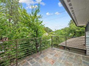 2512 E 2nd ST, Austin TX 78702