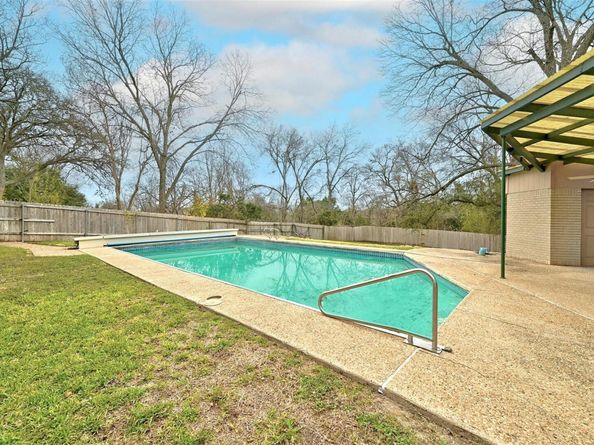 4204 Gregg Ward LN, Austin TX 78744