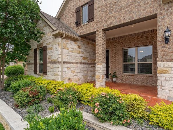 308 Bluehaw DR, Georgetown TX 78628