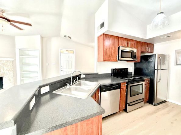 6804 N Capital of TX Highway 824, Austin TX 78731