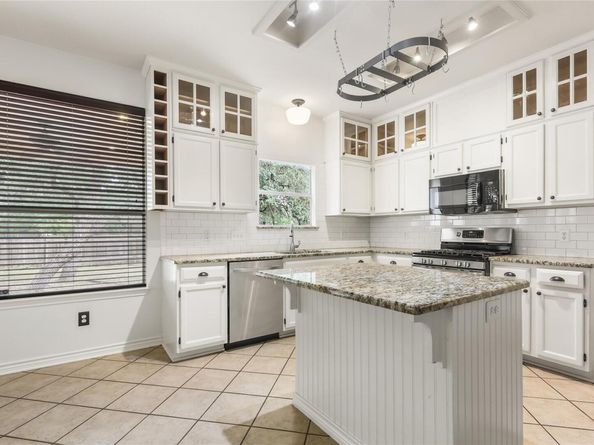 2604 Stenson DR, Cedar Park TX 78613