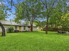 2702 Sherwood LN, Austin TX 78704