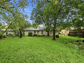2702 Sherwood LN, Austin TX 78704