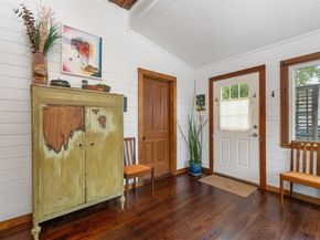 2300 Willow ST, Austin TX 78702