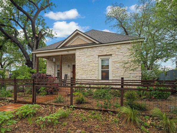 2300 Willow ST, Austin TX 78702