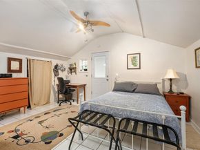 2300 Willow ST, Austin TX 78702