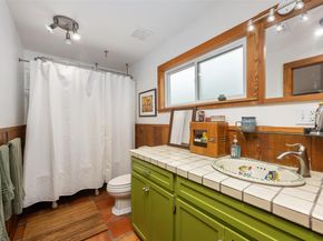 2300 Willow ST, Austin TX 78702
