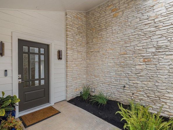 6101 Gun Bow CT, Austin TX 78746