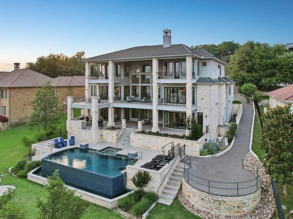 1353 Osprey Ridge LOOP, Lago Vista TX 78645