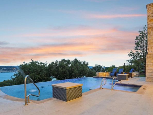 1353 Osprey Ridge LOOP, Lago Vista TX 78645