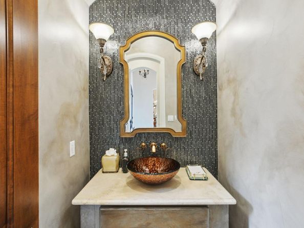 1353 Osprey Ridge LOOP, Lago Vista TX 78645