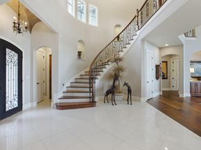 1353 Osprey Ridge LOOP, Lago Vista TX 78645