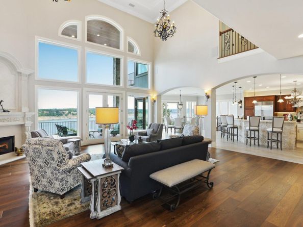 1353 Osprey Ridge LOOP, Lago Vista TX 78645