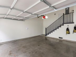 1141 W 17th ST A, Houston TX 77008