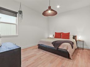 1141 W 17th ST A, Houston TX 77008