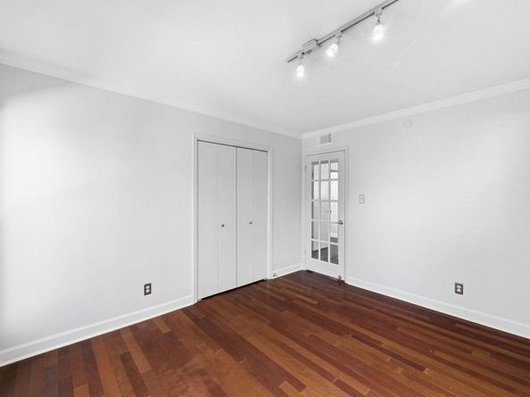 6210 Shadow Valley DR, Austin TX 78731