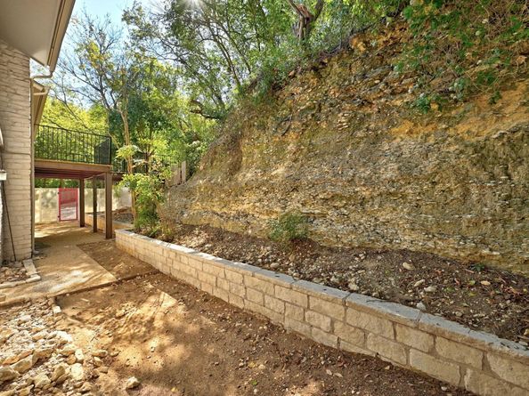 6210 Shadow Valley DR, Austin TX 78731