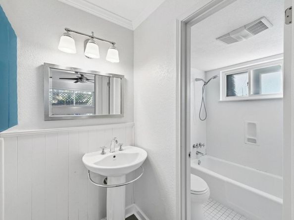 6210 Shadow Valley DR, Austin TX 78731