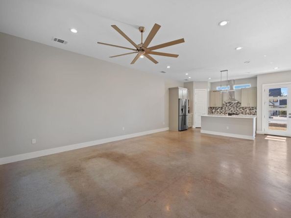 1210 Stobaugh ST B, Austin TX 78757