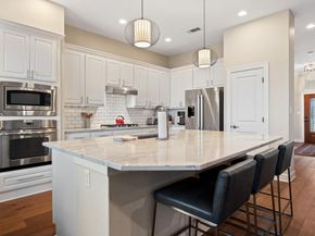 9550 Savannah Ridge DR 37, Austin TX 78726