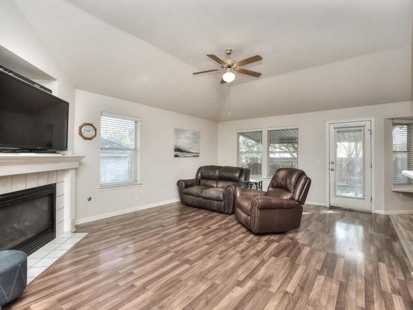 1503 Barcus DR, Georgetown TX 78626