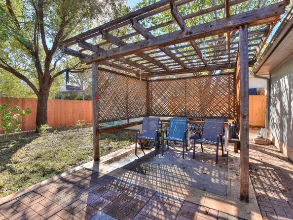 1503 Barcus DR, Georgetown TX 78626