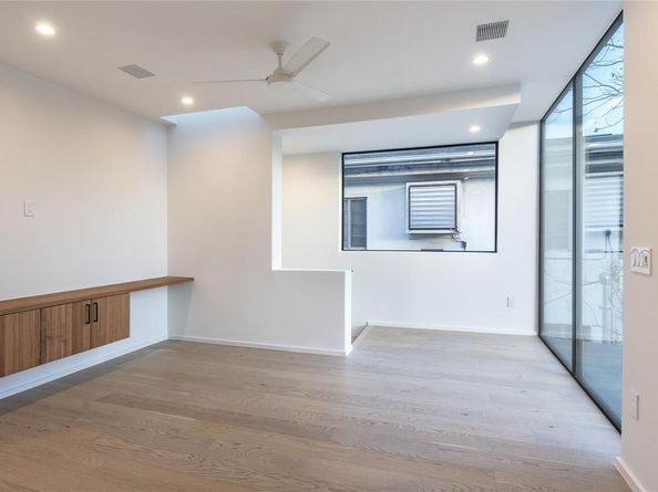 912 Jewell ST, Austin TX 78704
