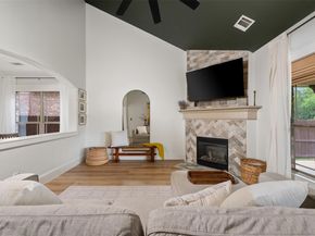 9725 Alex LN, Austin TX 78748