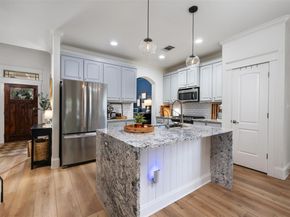 9725 Alex LN, Austin TX 78748