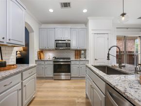 9725 Alex LN, Austin TX 78748