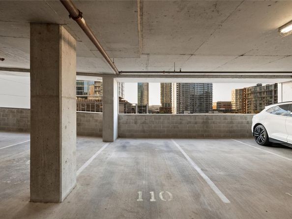 360 Nueces ST 2610, Austin TX 78701