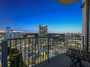 360 Nueces ST 2610, Austin TX 78701