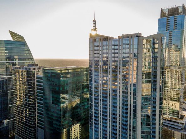 360 Nueces ST 2610, Austin TX 78701