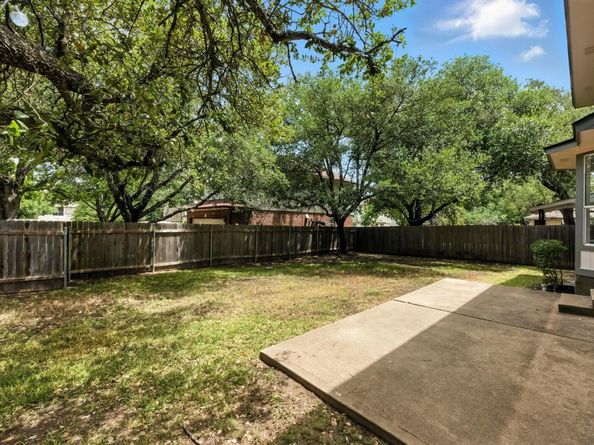 2113 Lobelia DR, Cedar Park TX 78613