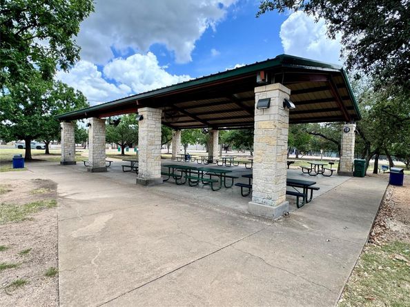 2113 Lobelia DR, Cedar Park TX 78613