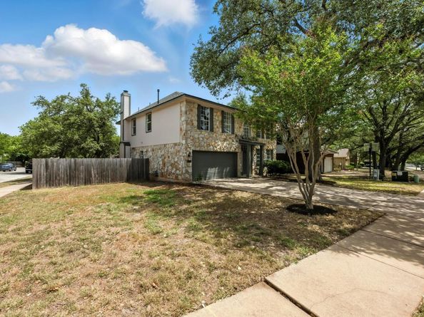2113 Lobelia DR, Cedar Park TX 78613